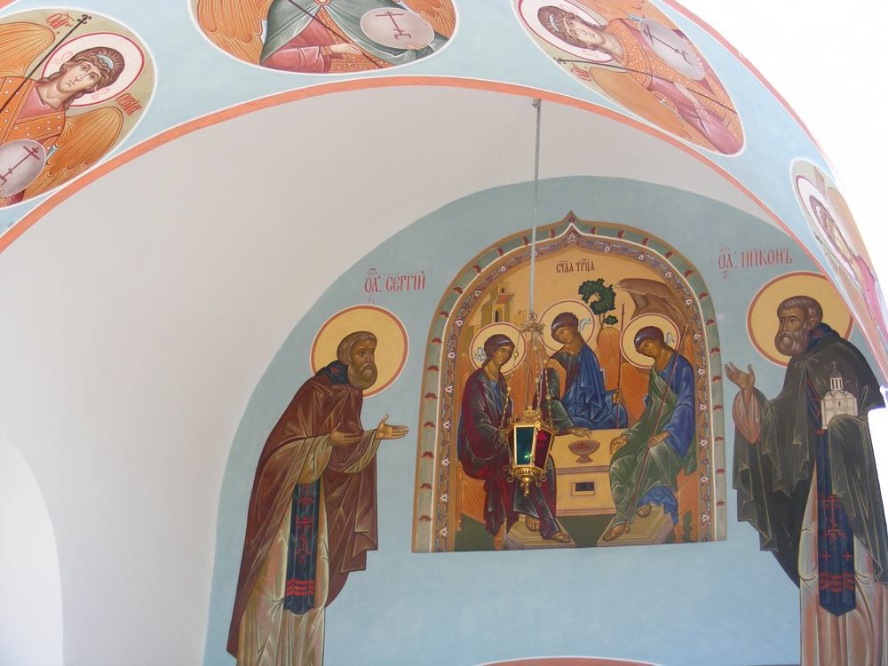 Троице-Сергиева Лавра фрески над входом